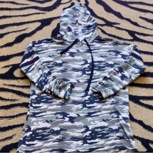 Hooded camo sweatshirt